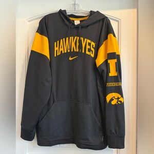 Men's Nike Iowa Hawkeyes Game Day On Field Sideline Performance Pullover Hoodie